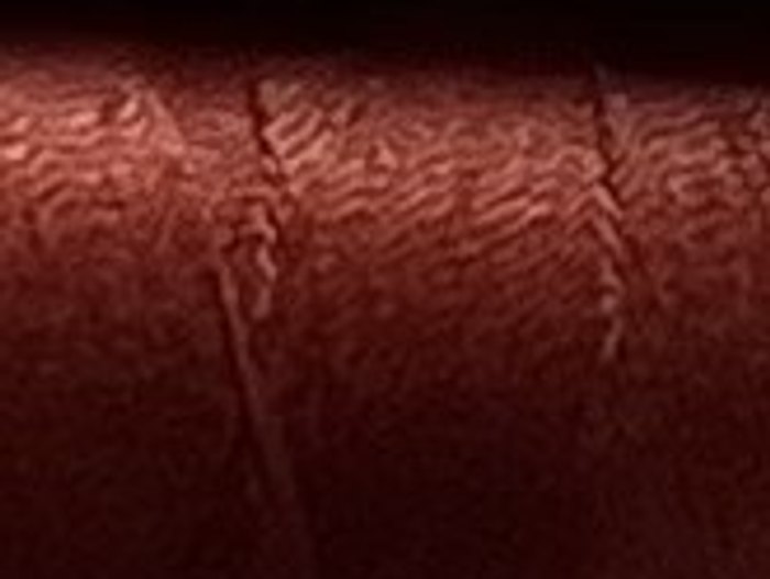 0636 · Rojo óxido oscuro